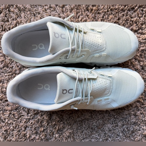 On Running-Cloud 5 Women’s 7.5 - Picture 4 of 8